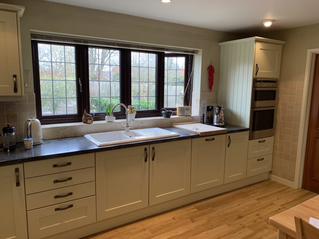 kitchen cabinet painters Bicester Oxfordshire